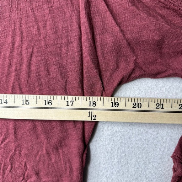 BKE Boutique Women  Medium Red Textured Sleeve Detail Long Sleeve Top Shirt - Picture 7 of 12